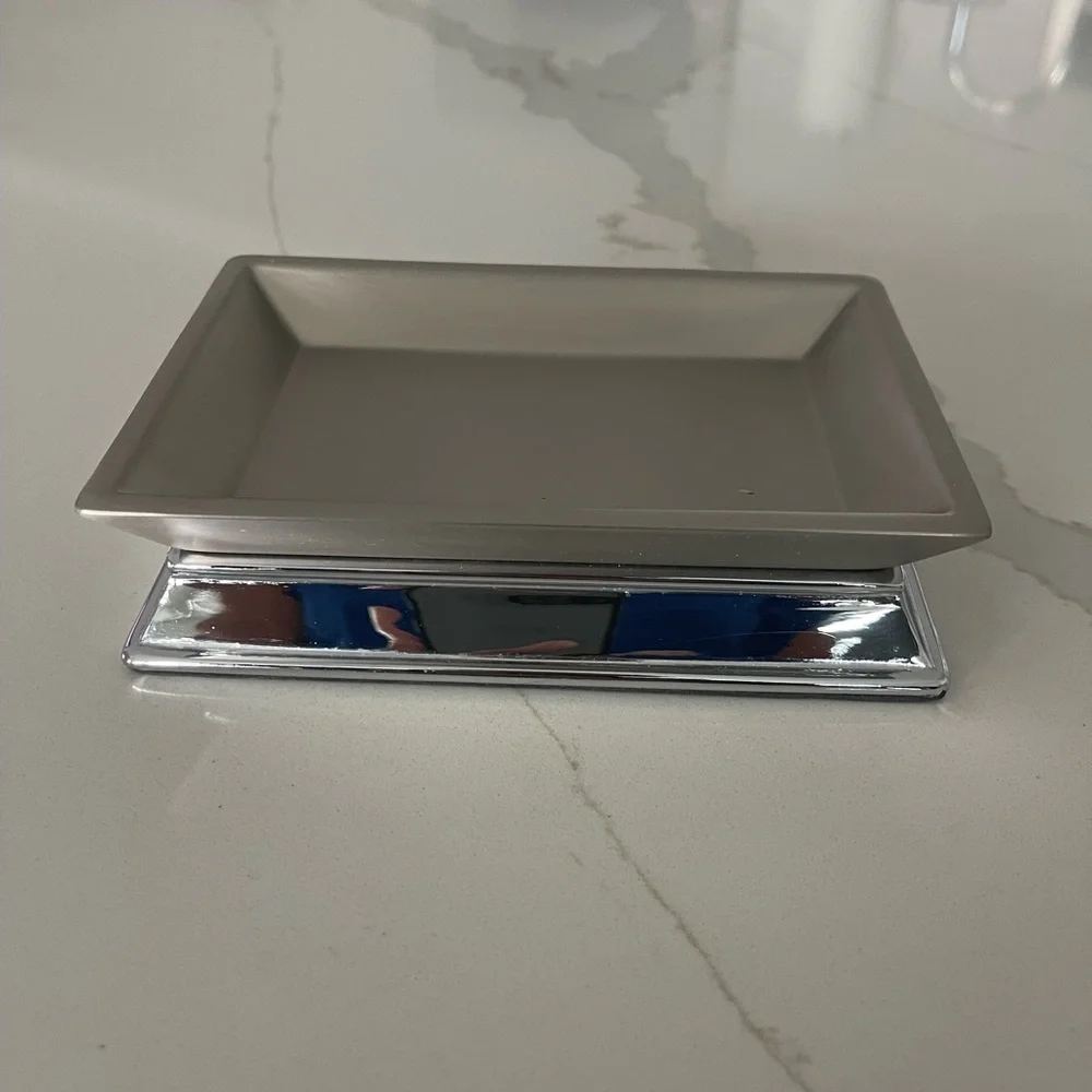 N/A elegant silver